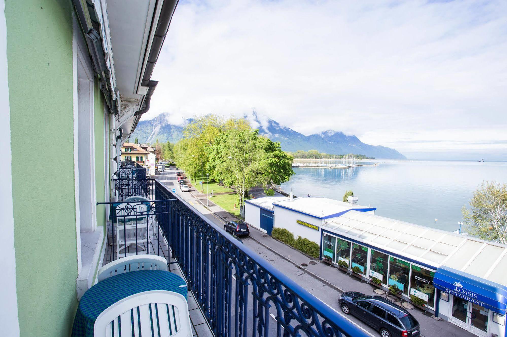 Hotel Du Port Villeneuve Eksteriør billede